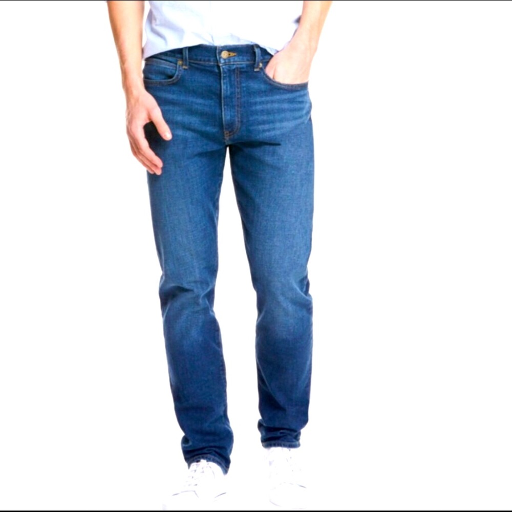 NWOT Vineyard Vines Straight Leg Jeans